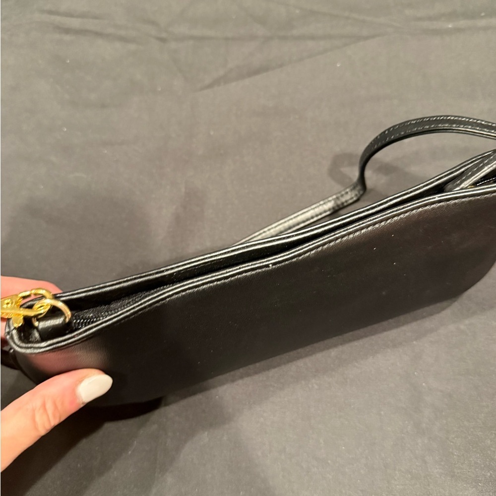 The FIND Black Leather Shoulder Bag NWOT - Picture 13 of 14